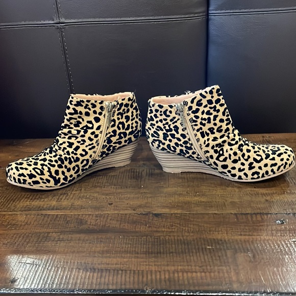 Blowfish Malibu Bootie Fashion Boot - Picture 2 of 7